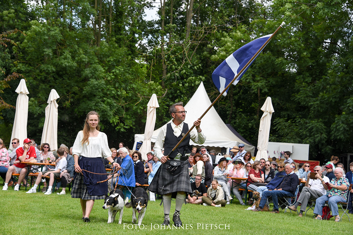 H.P. Schaarschmidt - Sandra Lockow  Die Schaf-Land Show Highland Cattle